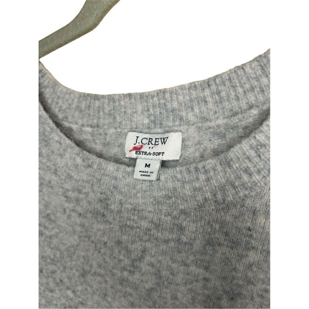 J.Crew women's Heather Grey Crewneck Sweater Size M Long Sleeve Pullover - Picture 2 of 4